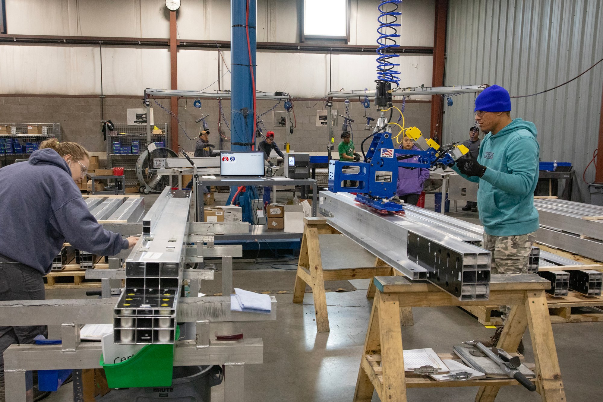 Mid-sized assembly manufacturers rely on Pico MES